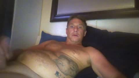 Snapshot of xxxelentdick chatting on June 14, 2026, 11:45 am deeeeznutz online show from June 14, 2026, 11:45 am