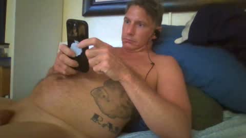 Snapshot of xxxelentdick chatting on July 11, 2026, 10:44 pm deeeeznutz online show from July 11, 2026, 10:44 pm