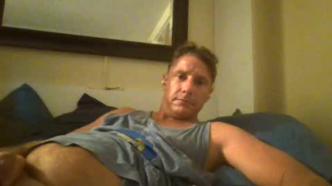 Snapshot of xxxelentdick chatting on July 13, 2026, 10:29 am deeeeznutz online show from July 13, 2026, 10:29 am