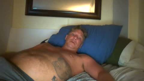 Snapshot of xxxelentdick chatting on July 19, 2026, 10:30 am deeeeznutz online show from July 19, 2026, 10:30 am