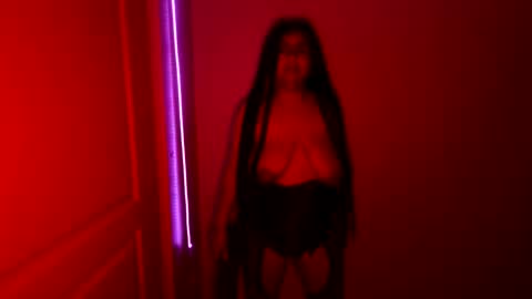 Snapshot of xxxenmascaradosxxx chatting on May 21, 2026, 6:53 am Parejahot69 online show from May 21, 2026, 6:53 am