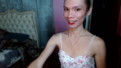 Snapshot of xxxfuckgirlyumsxxx chatting on December 22, 2024, 11:33 am Your Princess Yums online show from December 22, 2024, 11:33 am