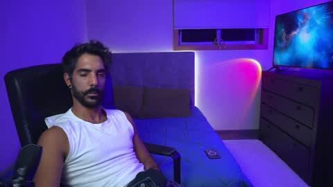xxxhabibi online show from October 7, 2025, 9:23 pm