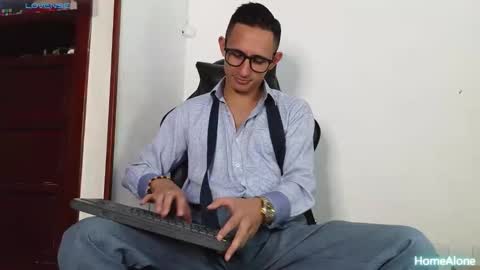 Kev online show from December 2, 2025, 7:53 pm