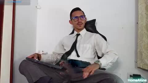 Kev online show from December 14, 2025, 7:40 pm