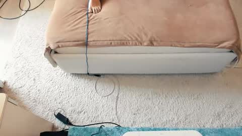 kira online show from September 21, 2025, 6:37 am