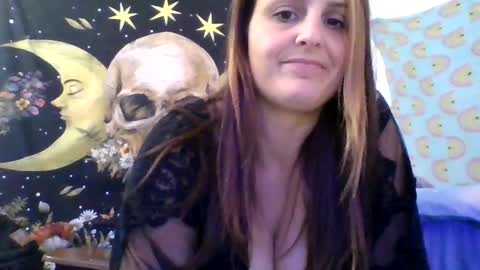 Snapshot of xxxmistymoansxxx chatting on October 11, 2025, 5:28 am Misti online show from October 11, 2025, 5:28 am