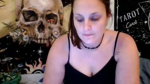 Misti online show from November 26, 2025, 9:32 am