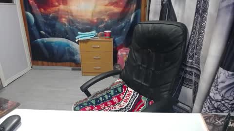 Snapshot of xxxnewlywedsxxx chatting on September 15, 2025, 6:52 pm Lana online show from September 15, 2025, 6:52 pm