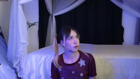 July and Fer online show from March 15, 2026, 9:04 am