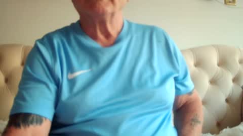 Snapshot of xxxxpeter55 chatting on July 9, 2026, 9:35 am xxxxpeter55 online show from July 9, 2026, 9:35 am