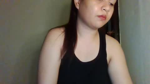 Snapshot of xxyummiee_69xx chatting on October 17, 2025, 8:22 pm jane online show from October 17, 2025, 8:22 pm