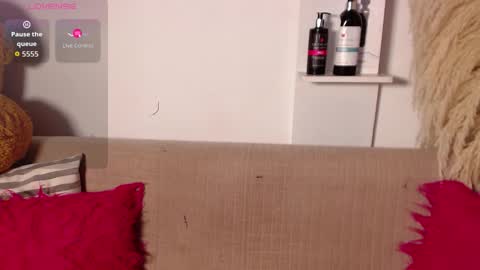 Snapshot of xyomarawild chatting on September 21, 2025, 6:26 am xyomarawild online show from September 21, 2025, 6:26 am