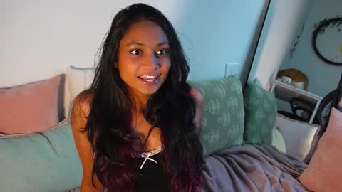 Snapshot of xzaramx chatting on November 22, 2025, 5:01 pm Zara online show from November 22, 2025, 5:01 pm