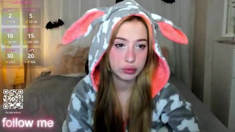 Lina online show from November 1, 2025, 9:11 am