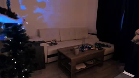 Snapshot of y0ursteve chatting on December 17, 2025, 11:05 am y0ursteve online show from December 17, 2025, 11:05 am