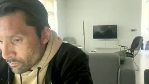 Snapshot of yallayalla1806 chatting on May 18, 2026, 2:45 pm yallayalla1806 online show from May 18, 2026, 2:45 pm