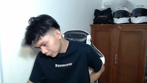 Snapshot of yamati21 chatting on December 19, 2025, 8:54 am Eian online show from December 19, 2025, 8:54 am