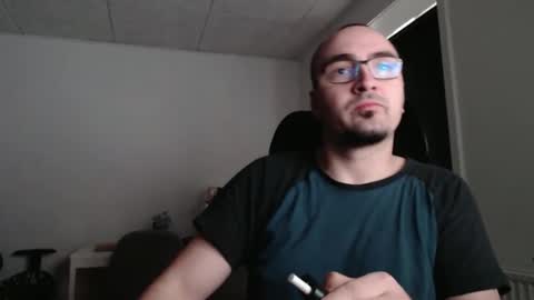 Snapshot of yamillamal157 chatting on November 25, 2025, 11:54 am YamilLamal online show from November 25, 2025, 11:54 am