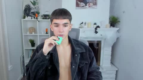 Snapshot of yamitwink chatting on October 29, 2025, 8:10 pm yamitwink online show from October 29, 2025, 8:10 pm