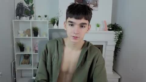 Snapshot of yamitwink chatting on November 27, 2025, 8:44 pm yamitwink online show from November 27, 2025, 8:44 pm