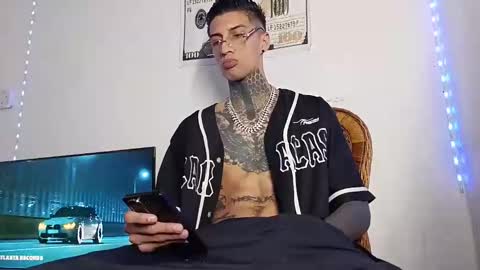 Yan online show from February 25, 2026, 2:10 am