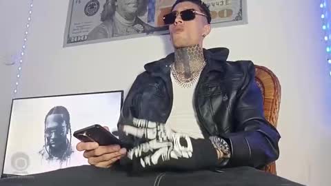 Yan online show from April 21, 2026, 3:13 am