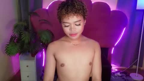 yanna_cassanova online show from April 1, 2026, 2:14 pm