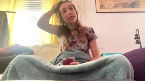 Snapshot of yanyanpixie chatting on November 16, 2025, 4:45 pm yanyanpixie online show from November 16, 2025, 4:45 pm