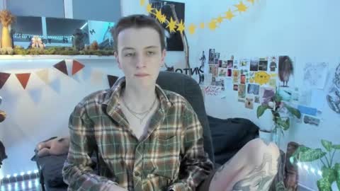 Snapshot of yaposha chatting on December 7, 2024, 4:03 pm yaposha online show from December 7, 2024, 4:03 pm