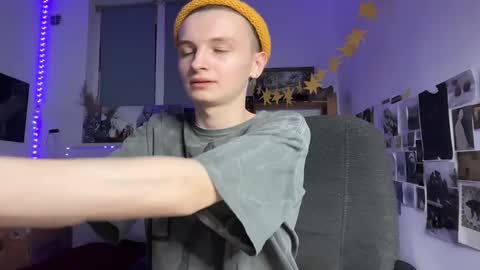 Snapshot of yaposha chatting on March 9, 2025, 6:21 pm yaposha online show from March 9, 2025, 6:21 pm