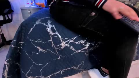 Yara Bliss  online show from December 21, 2025, 4:03 pm