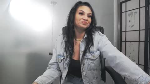 Yara online show from May 20, 2026, 2:51 am