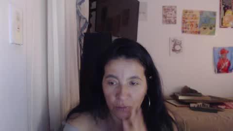 yasmin_love85 online show from September 22, 2025, 4:42 pm