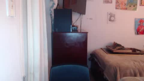 yasmin_love85 online show from November 28, 2025, 2:53 pm