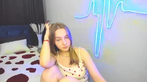 Snapshot of yasminasage chatting on February 10, 2025, 3:42 pm Yasmina online show from February 10, 2025, 3:42 pm