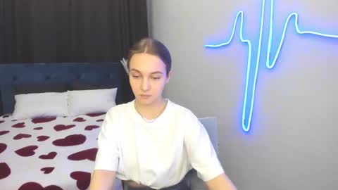 Snapshot of yasminasage chatting on February 13, 2025, 2:42 pm Yasmina online show from February 13, 2025, 2:42 pm