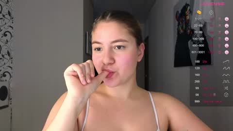 Yasyaa  online show from December 16, 2024, 9:35 am