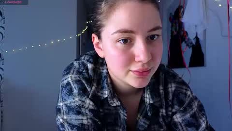 Yasyaa  online show from March 3, 2025, 11:00 am