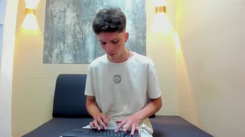 Snapshot of yatson_cody chatting on March 25, 2026, 8:59 pm Yatson online show from March 25, 2026, 8:59 pm