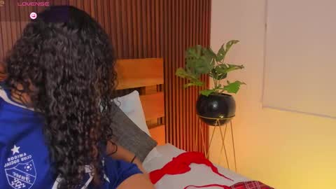 yaya23x online show from November 19, 2025, 2:39 pm