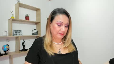 yayita online show from October 11, 2025, 1:20 pm