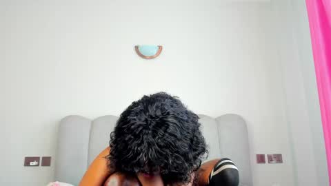 Snapshot of yazmin_rochae chatting on May 22, 2026, 8:32 am yazmin_rochae online show from May 22, 2026, 8:32 am