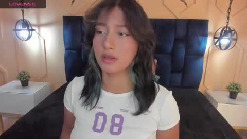 Snapshot of yazmin_rouse chatting on January 23, 2025, 11:58 am Yazmin online show from January 23, 2025, 11:58 am