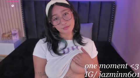 Snapshot of yazmin_rouse chatting on March 8, 2025, 3:02 pm Yazmin online show from March 8, 2025, 3:02 pm