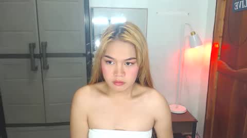 Snapshot of yazmin_shines chatting on April 23, 2026, 9:50 pm Yazzi online show from April 23, 2026, 9:50 pm