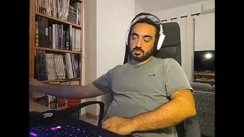 Snapshot of yeeaahoo chatting on September 8, 2025, 6:18 pm yeeaahoo online show from September 8, 2025, 6:18 pm