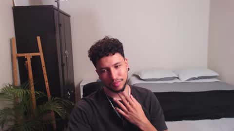 yeff online show from March 4, 2026, 11:55 pm