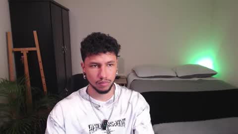 yeff online show from March 8, 2026, 1:47 am