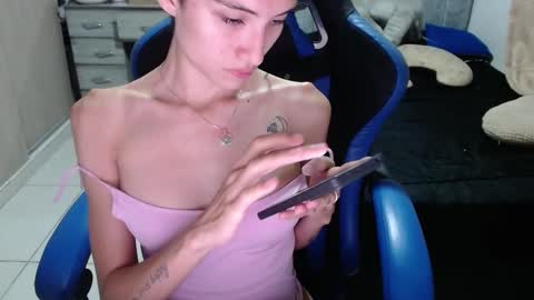 yeibles_hana2 online show from October 9, 2025, 10:30 pm